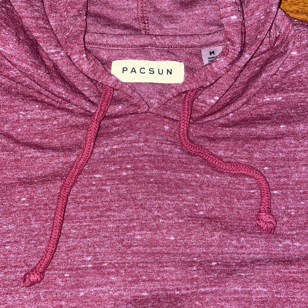 Softie pacsun hoodie in thin material